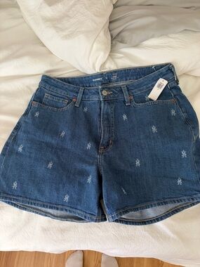 NWT Blue floral Denim Shorts